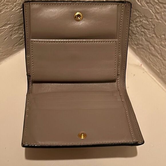 Fendi By The Way Leather Bifold Card Wallet Mauve Pink With Gold Hardware Small - Picture 8 of 15